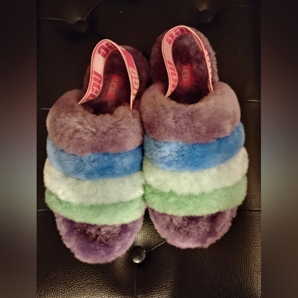UGG Multicolor Fluffy Slippers Women's 7
